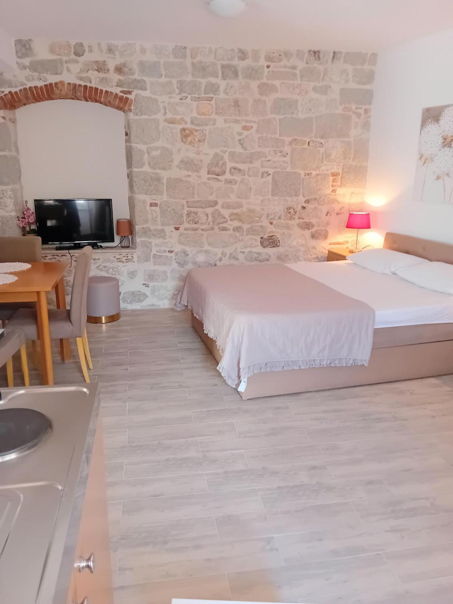Apartment Andela Kastela Ngoại thất bức ảnh